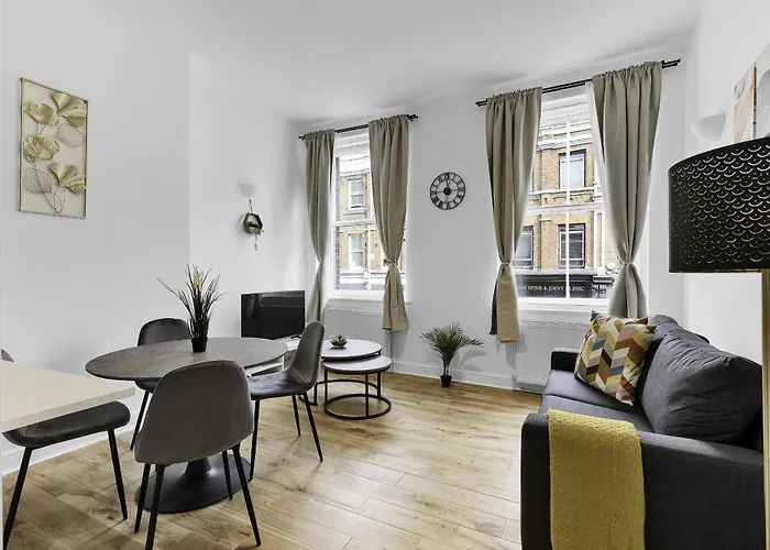 Paddington I - 1-Bed Flat With Sofa Bed